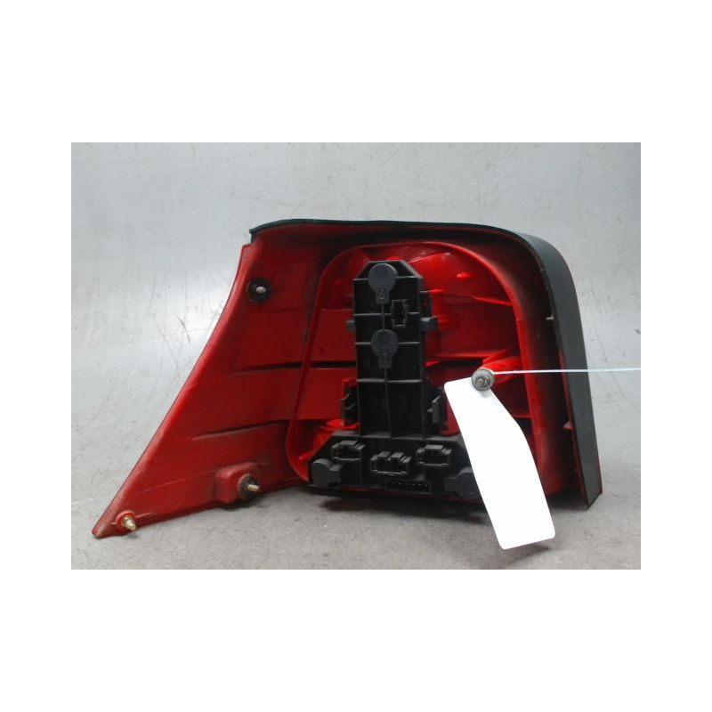 FEU ARRIERE DROIT VOLKSWAGEN GOLF IV 98-2004