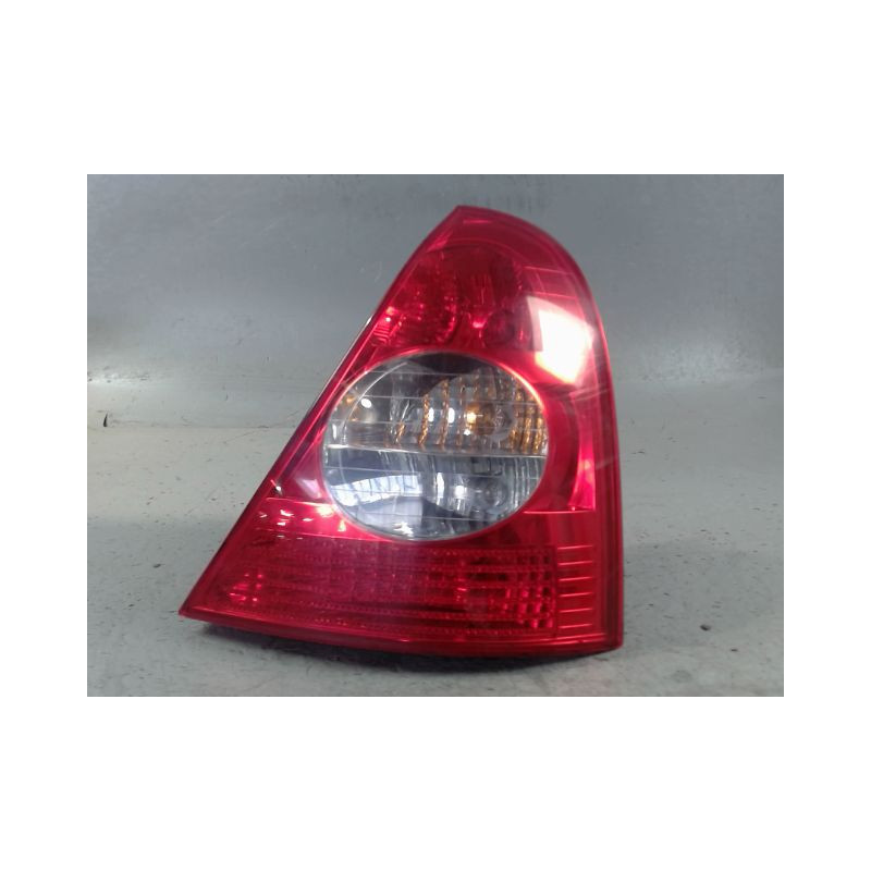 FEU ARRIERE DROIT RENAULT CLIO II PH.2 01-06