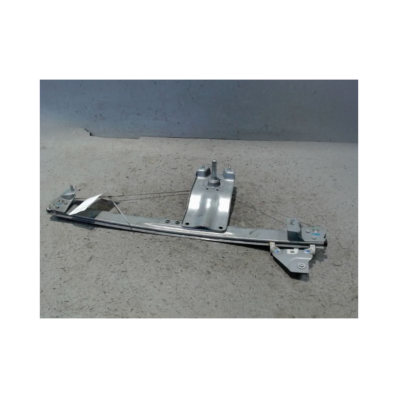 MECANISME LEVE-GLACE ARRIERE DROIT DACIA LODGY
