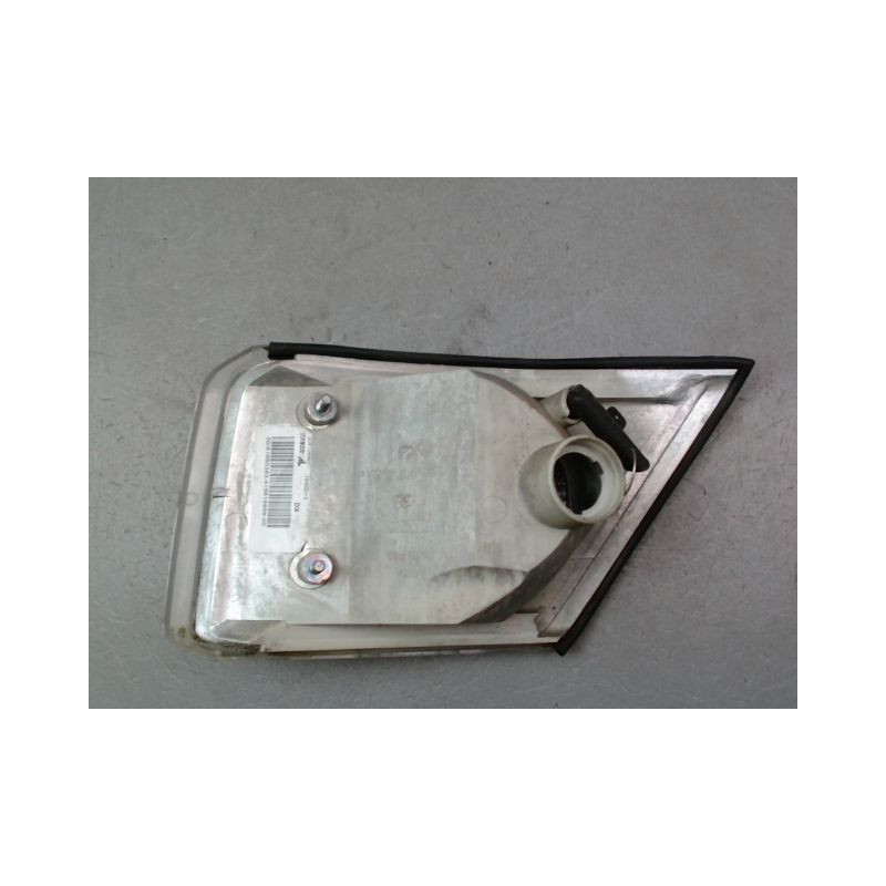 CLIGNOTANT DROIT IVECO 35S12