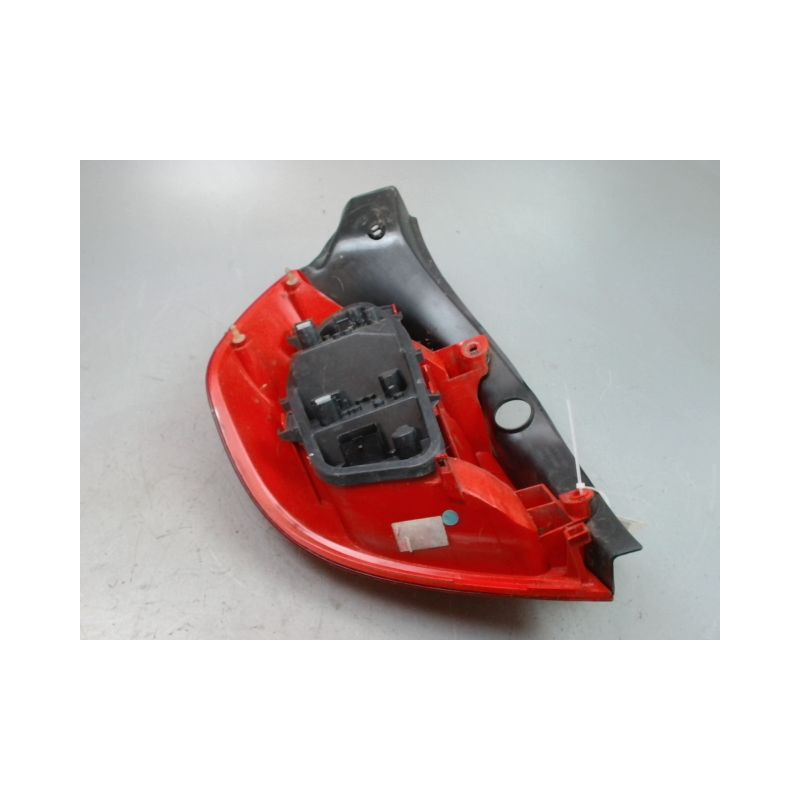 FEU ARRIERE DROIT RENAULT CLIO III Phase 1 2005-2009