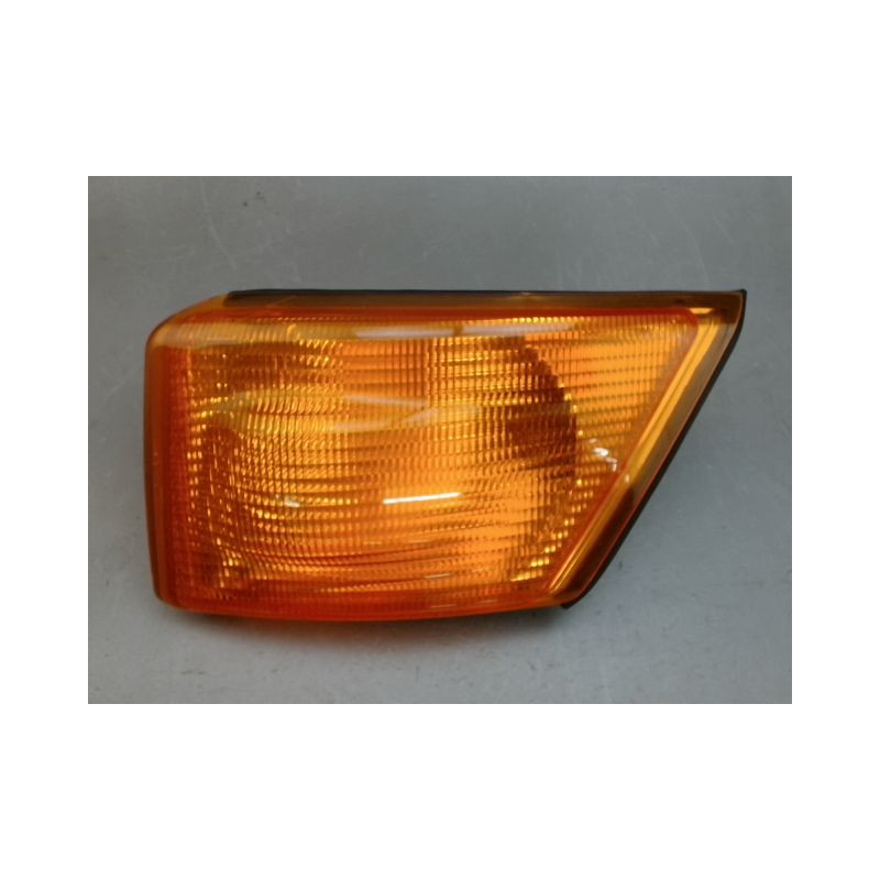 CLIGNOTANT GAUCHE IVECO 35C13