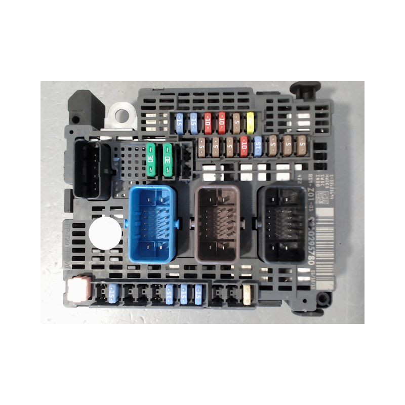 BOITE A FUSIBLES PEUGEOT 308 2011-