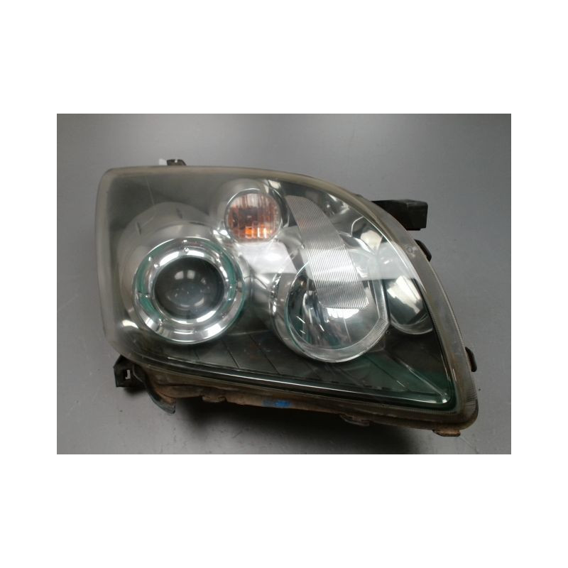 PHARE DROIT TOYOTA AVENSIS BREAK 2006-