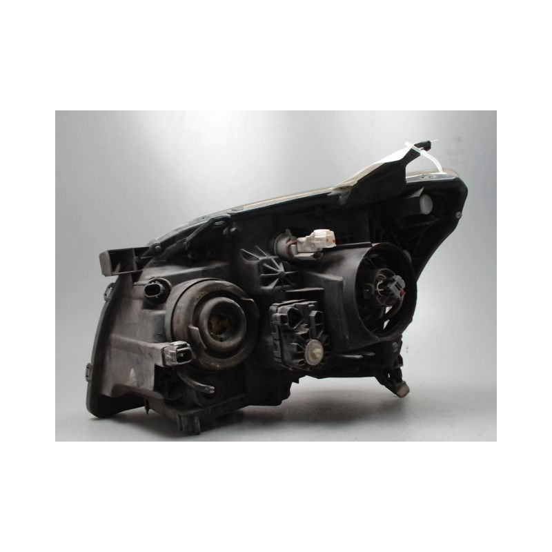 PHARE DROIT TOYOTA AVENSIS BREAK 2006-