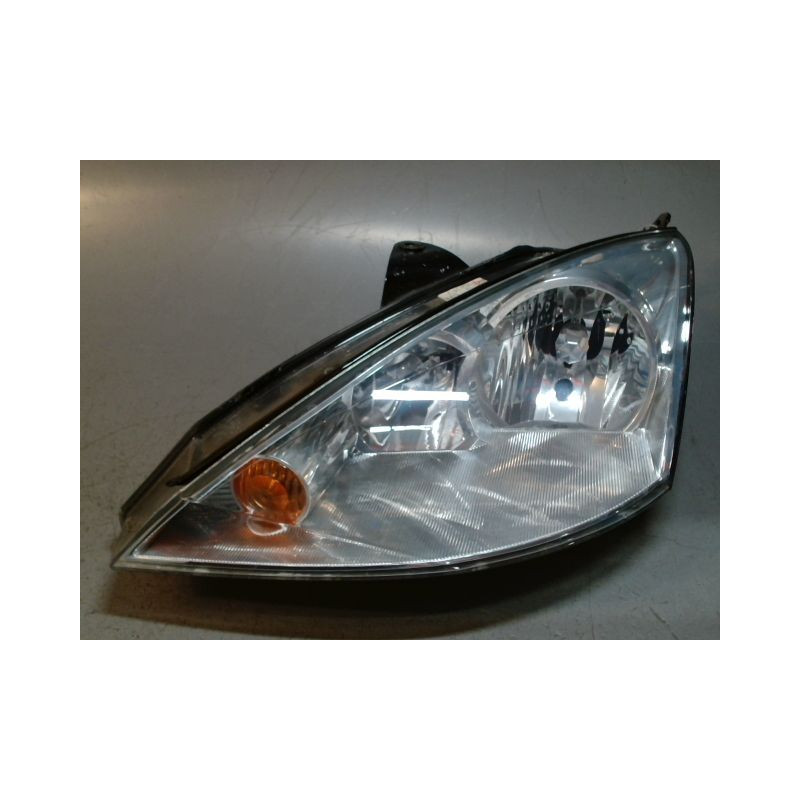 PHARE GAUCHE FORD FOCUS 98-04