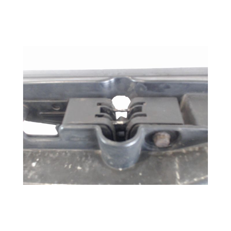 FACE AVANT AUDI A4 AVANT 01-04