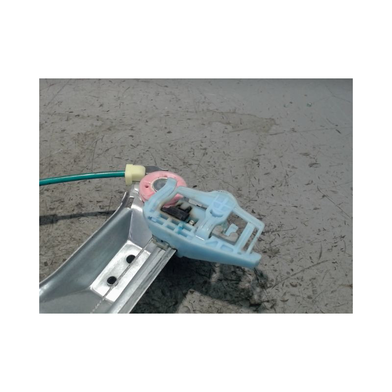 MECANISME+MOTEUR LEVE-GLACE AVANT DROIT OPEL CORSA