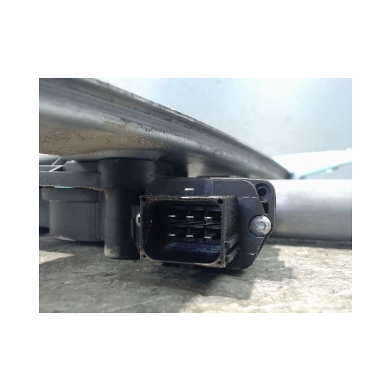 MECANISME+MOTEUR LEVE-GLACE AVANT DROIT OPEL CORSA