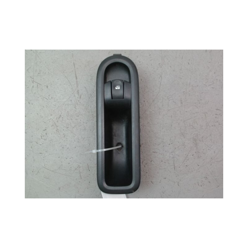 COMMANDE LEVE-GLACE PORTE AVD RENAULT TWINGO II Phase 2 2011-2014
