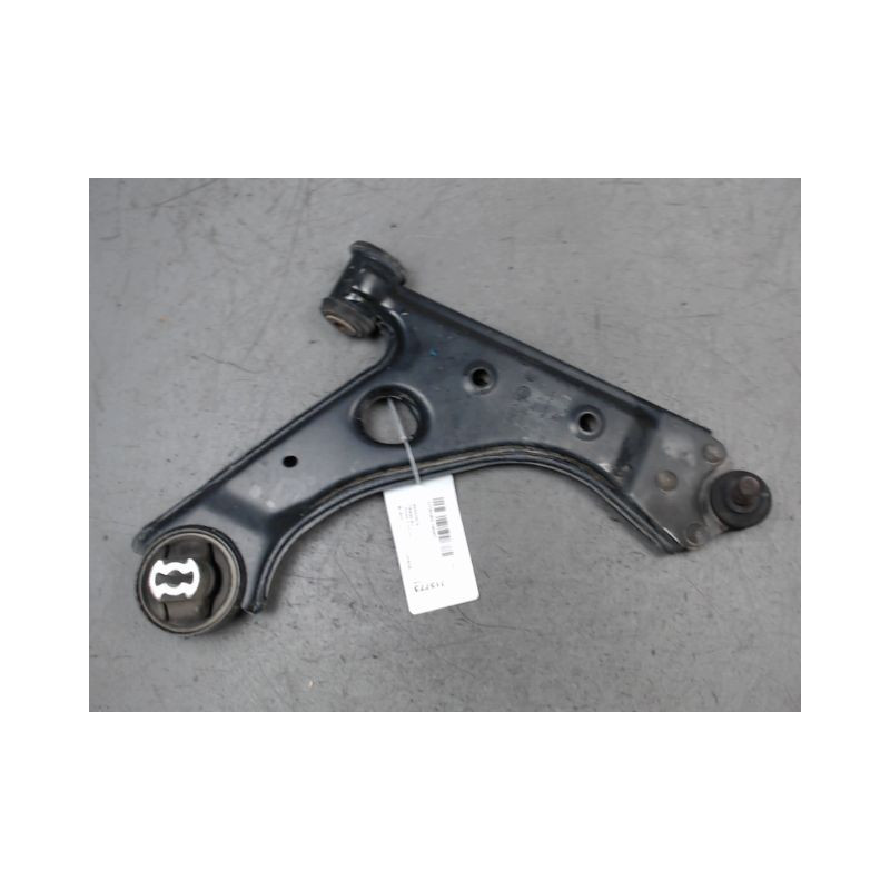 TRIANGLE INFERIEUR AVANT DROIT CITROEN NEMO