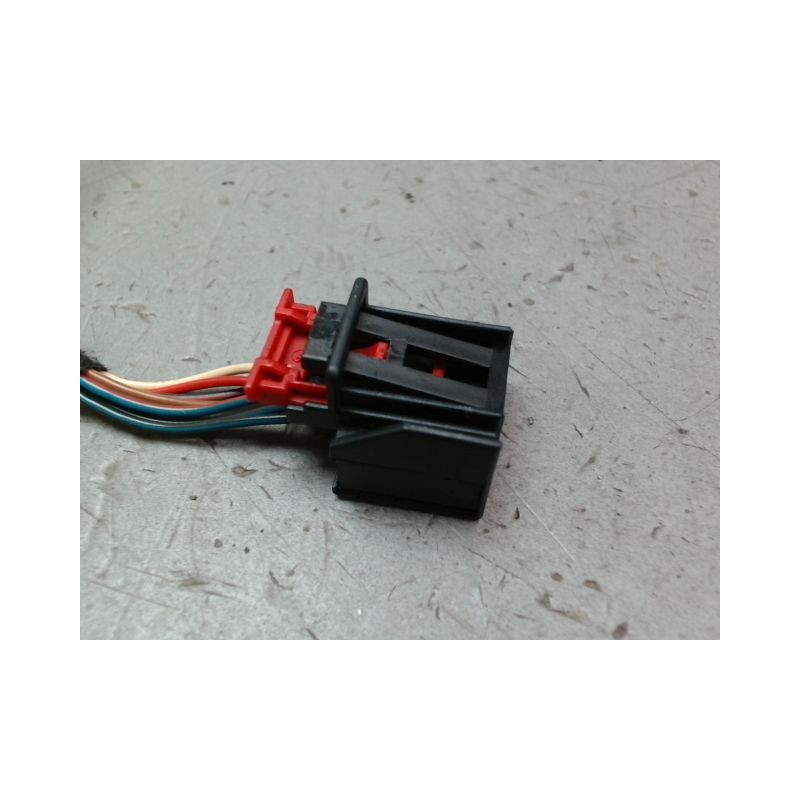 RETROVISEUR EXTERIEUR ELECTRIQUE DROIT VOLKSWAGEN GOLF V 2003-2009