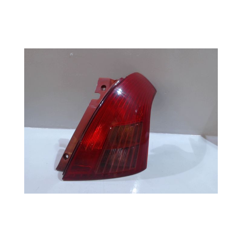 FEU ARRIERE DROIT SUZUKI SWIFT 3P
