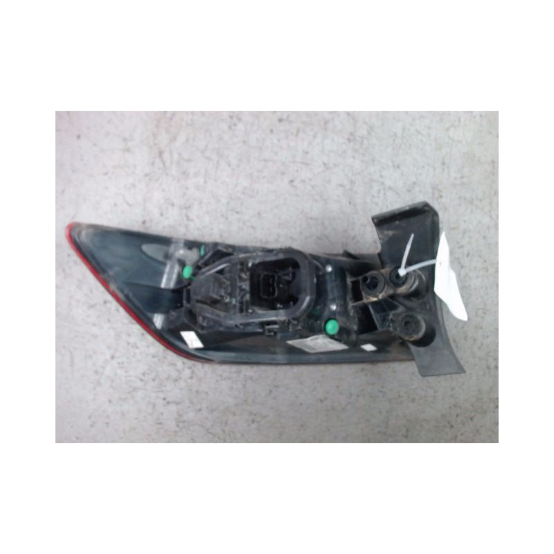 FEU ARRIERE DROIT RENAULT CLIO IV 2012-
