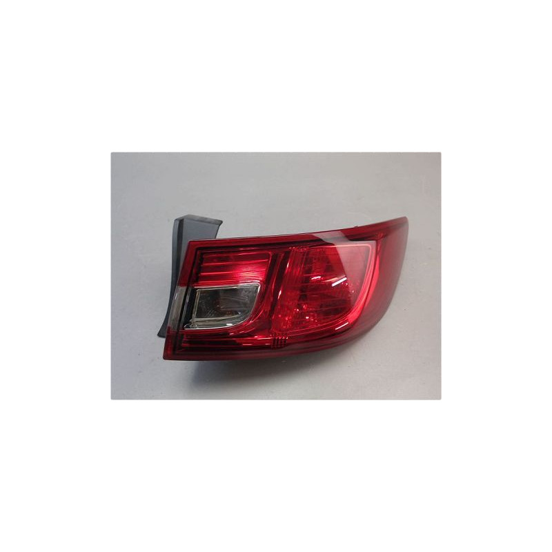 FEU ARRIERE DROIT RENAULT CLIO