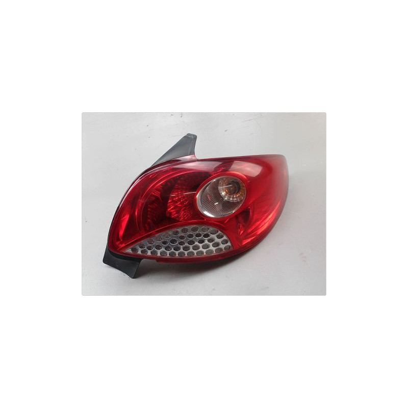 FEU ARRIERE DROIT PEUGEOT 206