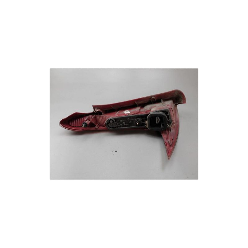 FEU ARRIERE DROIT PEUGEOT 206