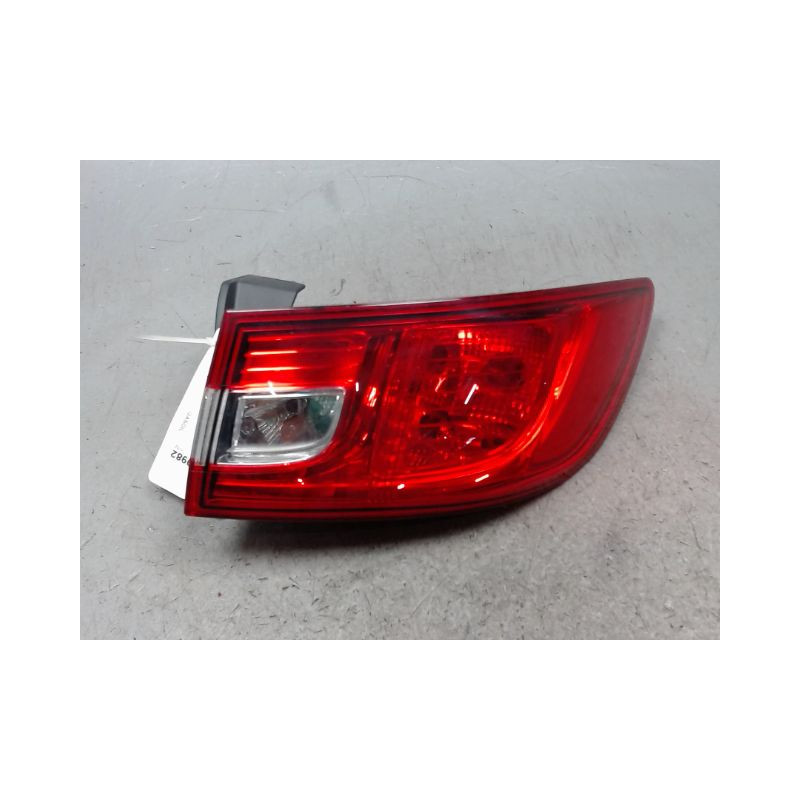 FEU ARRIERE DROIT RENAULT CLIO IV 2012-