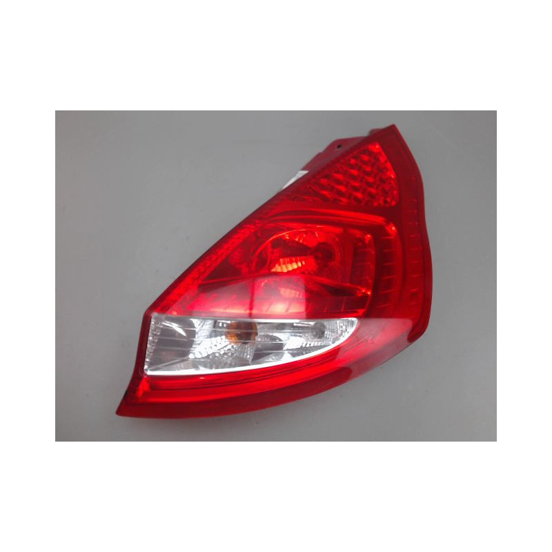 FEU ARRIERE DROIT FORD FIESTA
