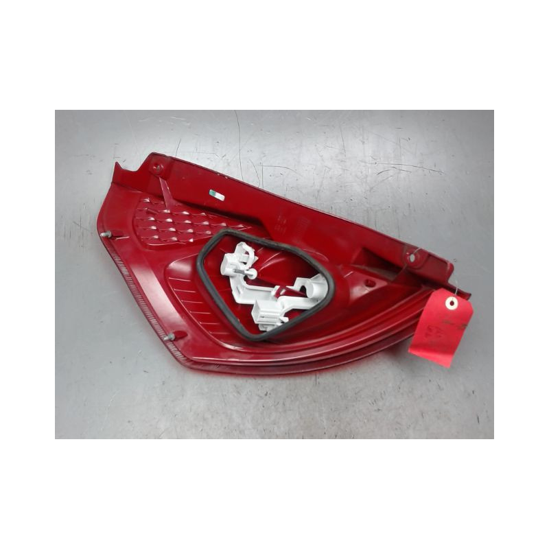 FEU ARRIERE DROIT FORD FIESTA 6 PHASE 1 DIESEL