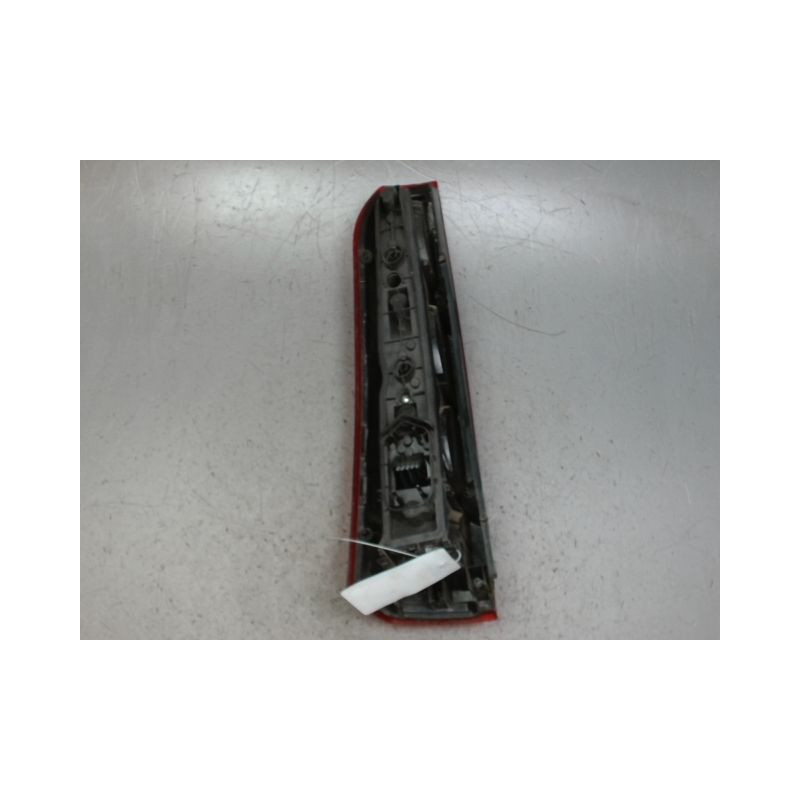FEU ARRIERE DROIT OPEL MERIVA 2003-2005