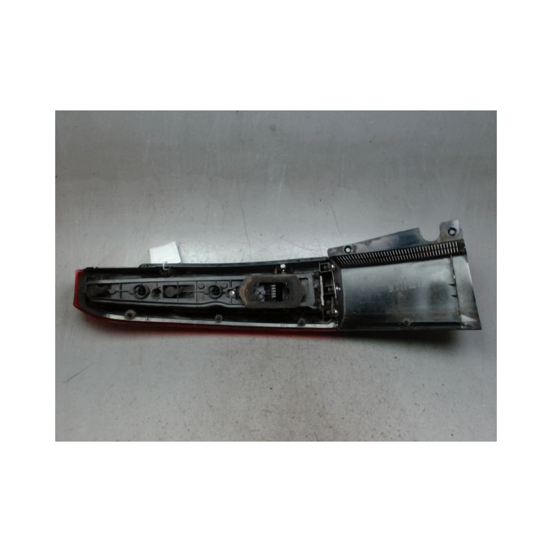 FEU ARRIERE DROIT OPEL MERIVA 2003-2005