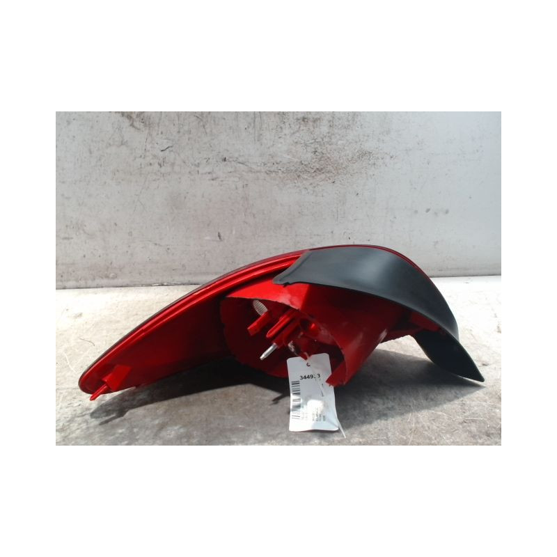FEU ARRIERE DROIT PEUGEOT 206+ 2009-
