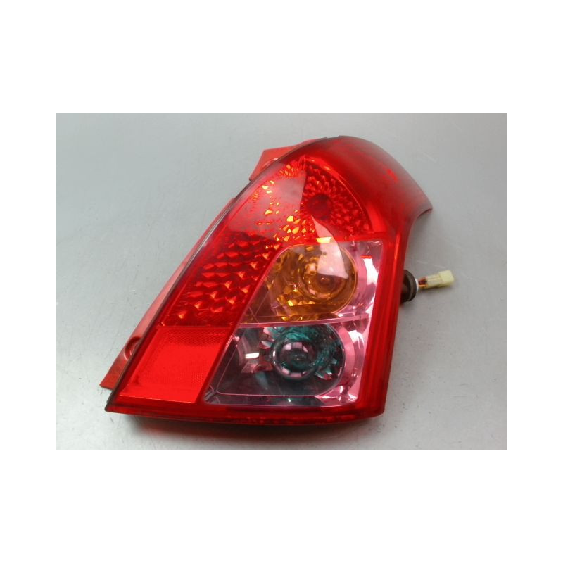 FEU ARRIERE DROIT SUZUKI SWIFT III 2005-2011