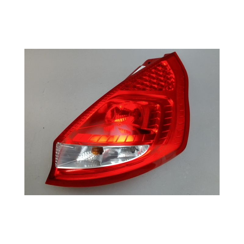 FEU ARRIERE DROIT FORD FIESTA