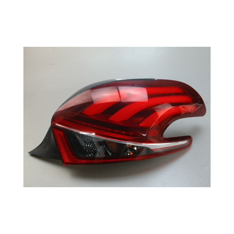FEU ARRIERE DROIT PEUGEOT 208
