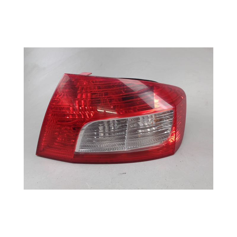 FEU ARRIERE DROIT PEUGEOT 407