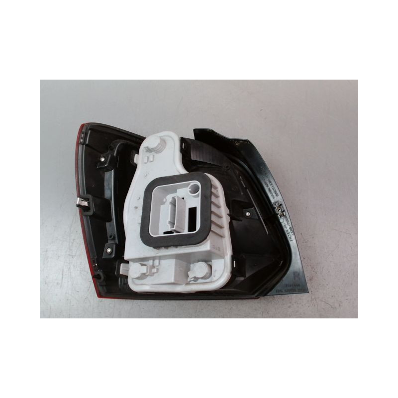 FEU ARRIERE DROIT VOLKSWAGEN POLO V Phase 1 (6R) 2009-2014