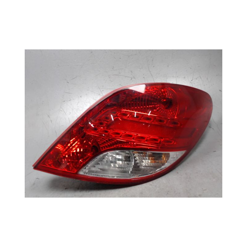 FEU ARRIERE DROIT PEUGEOT 207 5P