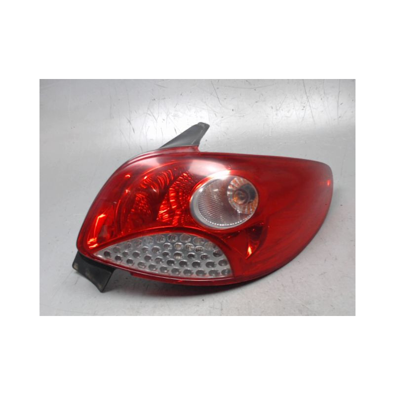 FEU ARRIERE DROIT PEUGEOT 206+ 2009-