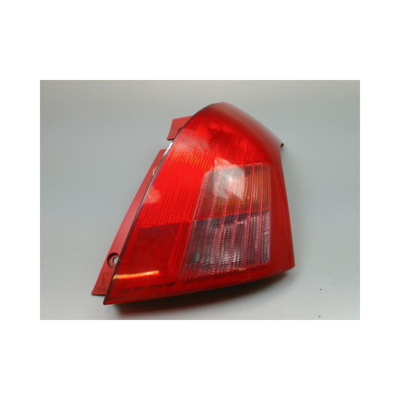 FEU ARRIERE DROIT SUZUKI SWIFT III 2005-2011