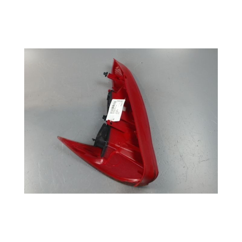 FEU ARRIERE DROIT PEUGEOT 206 SW 02-06