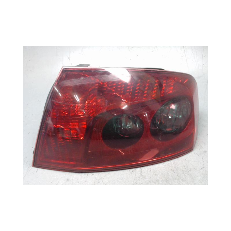 FEU ARRIERE DROIT PEUGEOT 407