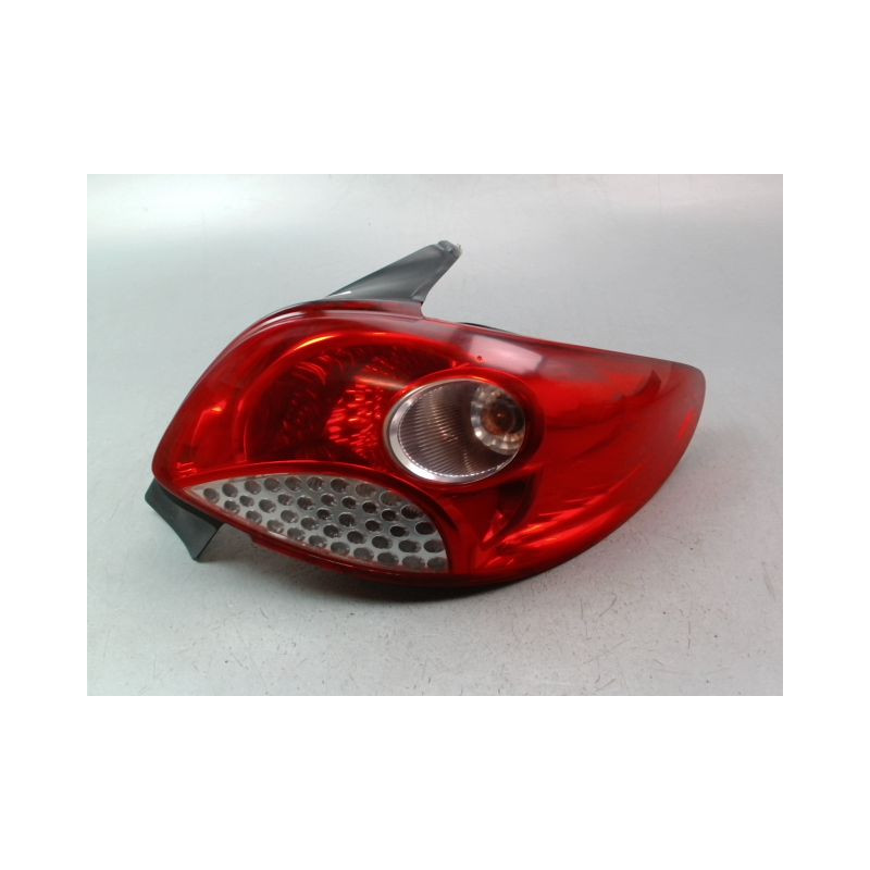 FEU ARRIERE DROIT PEUGEOT 206 + 2009-2013