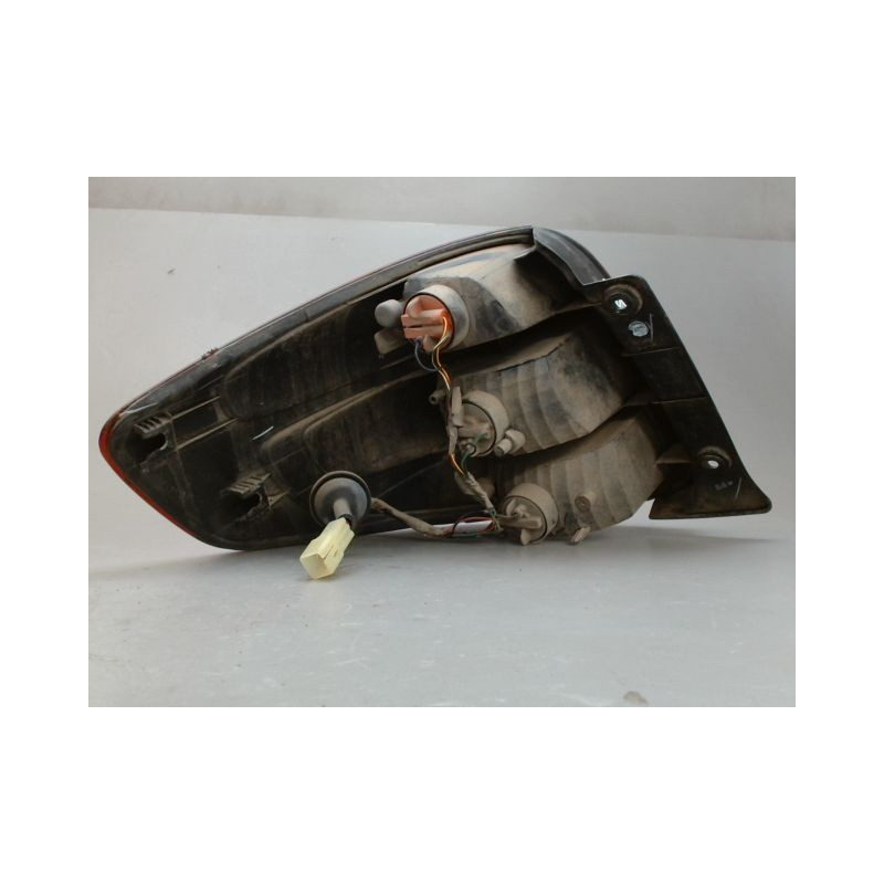 FEU ARRIERE DROIT SUZUKI SX4