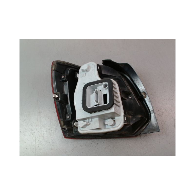 FEU ARRIERE DROIT VOLKSWAGEN POLO V Phase 1 (6R) 2009-...