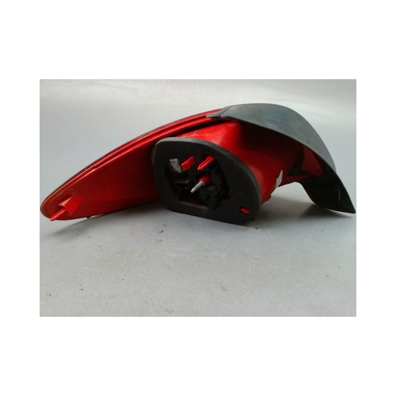 FEU ARRIERE DROIT PEUGEOT 206 + 2009-2013