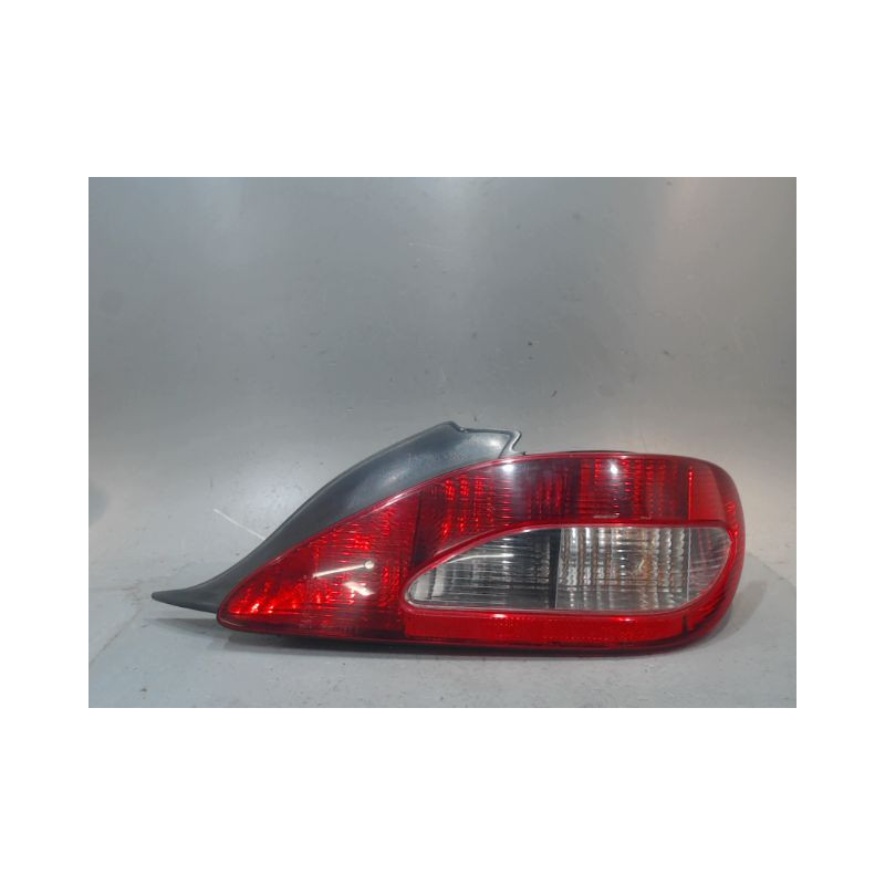 FEU ARRIERE DROIT PEUGEOT 406