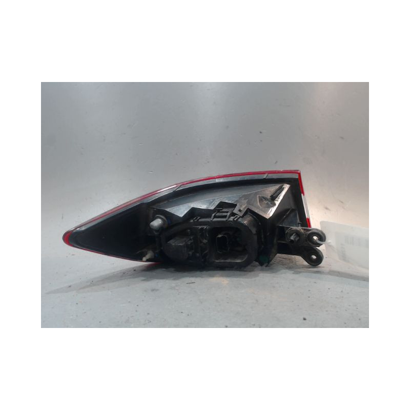 FEU ARRIERE DROIT RENAULT CLIO