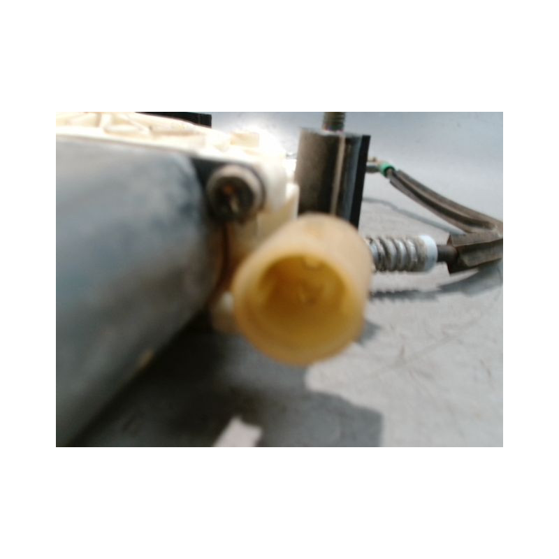 MECANISME+MOTEUR LEVE-GLACE AVANT DROIT RENAULT CLIO II PH.2 01-06