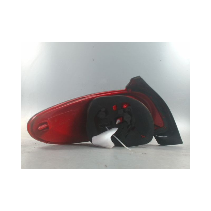 FEU ARRIERE DROIT PEUGEOT 206+ 2009-