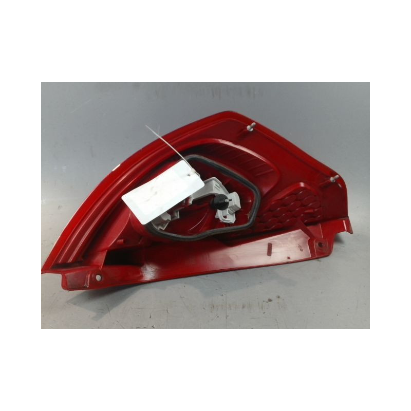 FEU ARRIERE DROIT FORD FIESTA 2010-