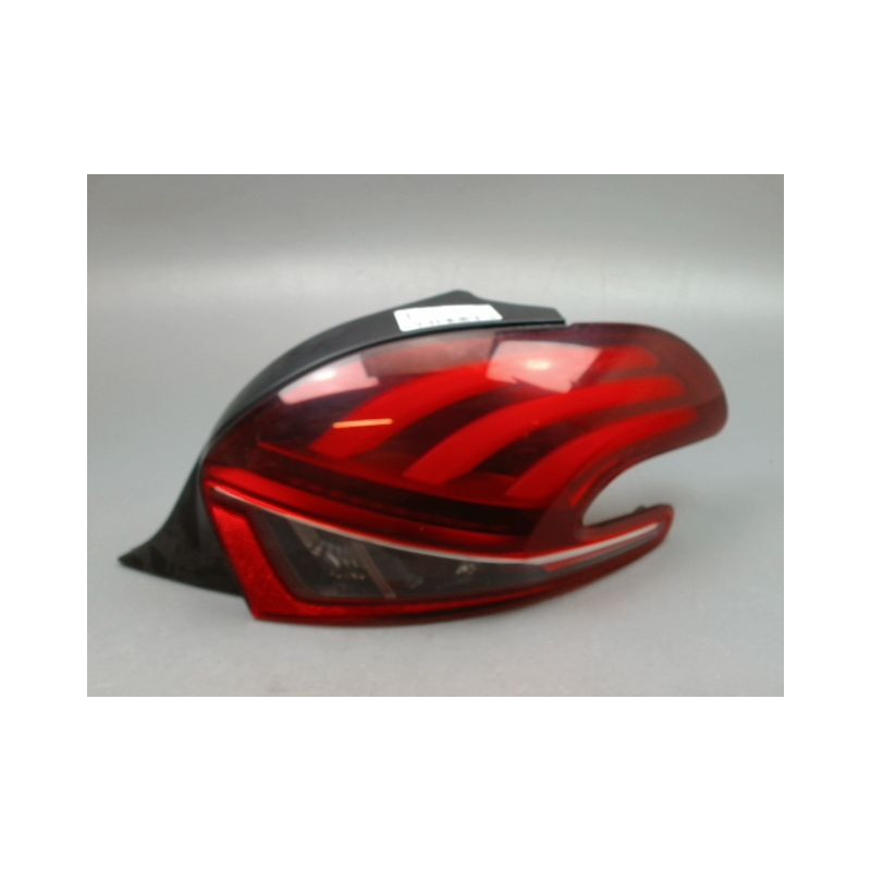 FEU ARRIERE DROIT PEUGEOT 208 Phase 1 2012-...