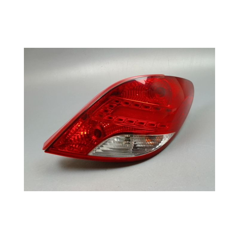 FEU ARRIERE DROIT PEUGEOT 207 2006-2013