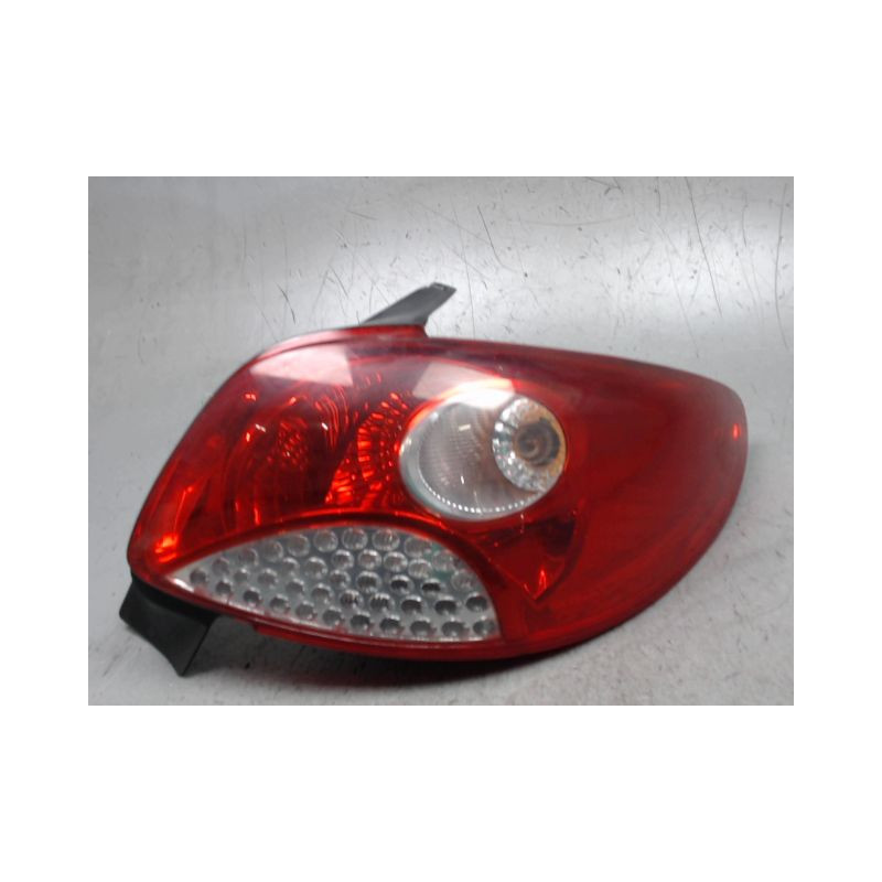 FEU ARRIERE DROIT PEUGEOT 206