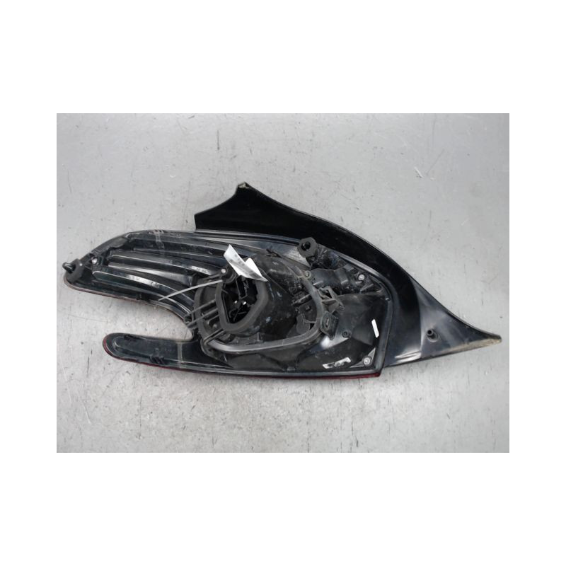 FEU ARRIERE DROIT PEUGEOT 208